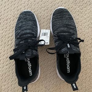 NWT Adidas Cloudfoam Sneakers